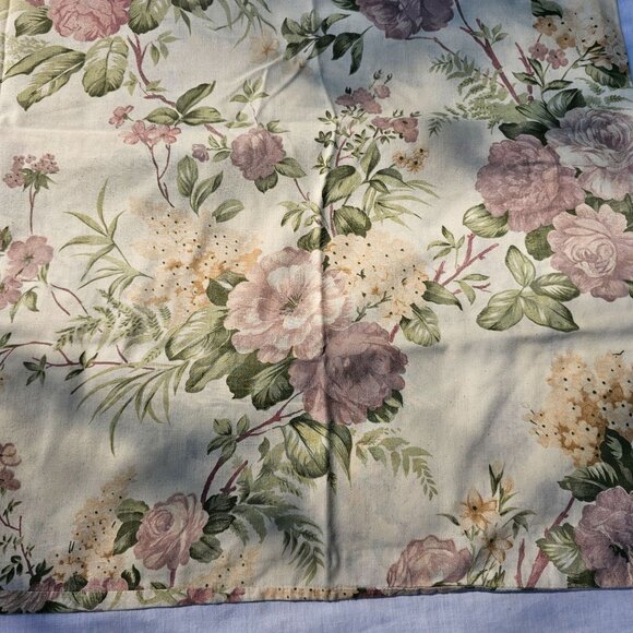 King Size Floral Print Pillowcase Cotton Blend Soft Pastel Bedding Decor 1 Count - Picture 1 of 7